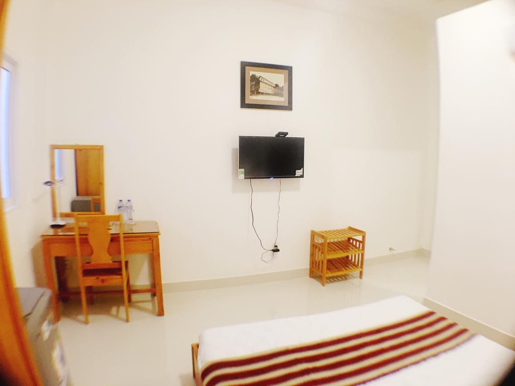 Ở trọ Jenny's Place 1 *